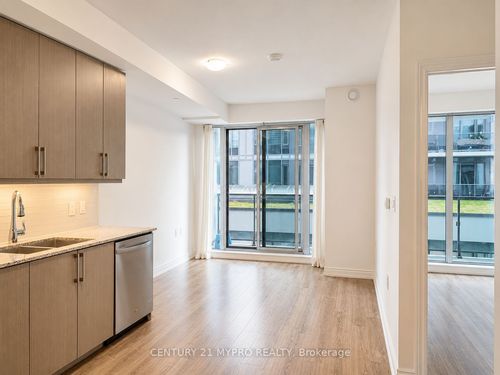 305-9608 Yonge St, Richmond Hill, ON, L4C0X4 | Card Image