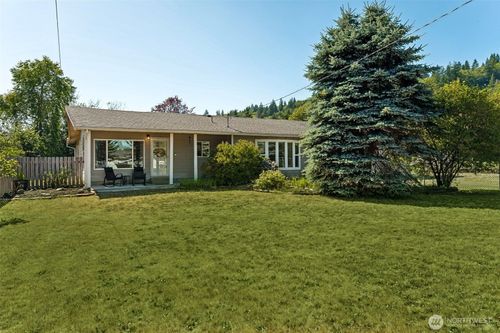 1101 Brook Dr, Montesano, WA, 98563-9320 | Card Image