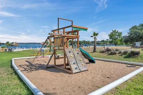 604 Highcrest Dr, Granite Shoals, TX, 78654-2795 | Card Image