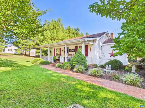 471 Main St, Dillwyn, VA, 23936-2468 | Card Image