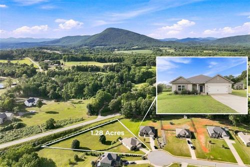 6104 Creekside View Ln, Clermont, GA, 30527-1967 | Card Image