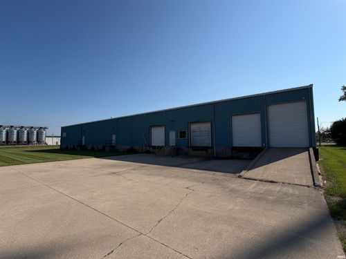 3040 S Commerce Drive, New Castle, IN, 47362-8727 | Card Image