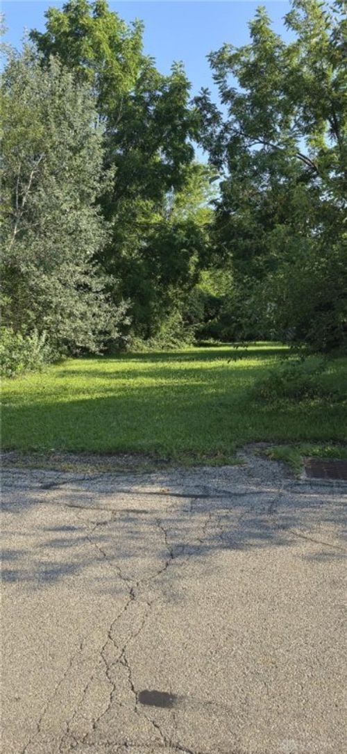 349 Forest St, Fairborn, OH, 45324-3203 | Card Image