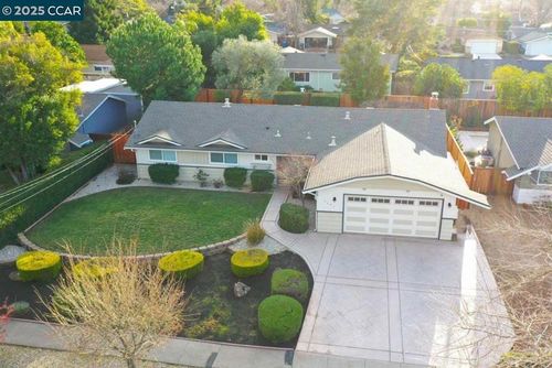 5492 Wilke Dr, Concord, CA, 94521-4038 | Card Image