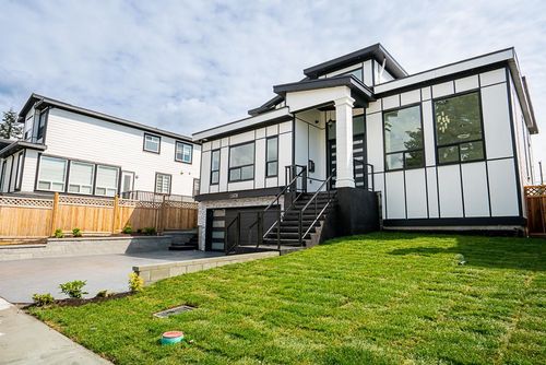 13978 113a Ave, Surrey, BC, V3R | Card Image