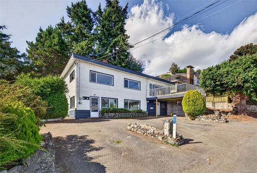 131 Milburn Dr, Victoria, BC, V9C1T7 | Card Image