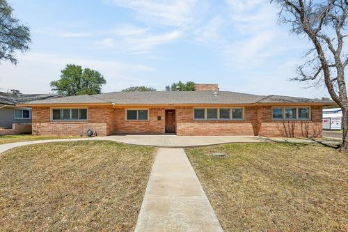 2900 Douglas Dr, Midland, TX, 79701-3834 | Card Image