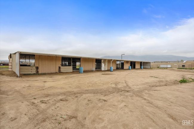 20411 Pegasus St, House other with 3 bedrooms, 2 bathrooms and null parking in Tehachapi CA | Image 19