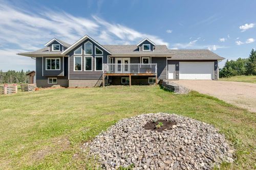 41202 Range Road 262, Rural Lacombe County, AB, T4L2N4 | Card Image