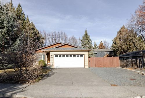 2142 Ne Monterey Ave, Bend, OR, 97701-5084 | Card Image