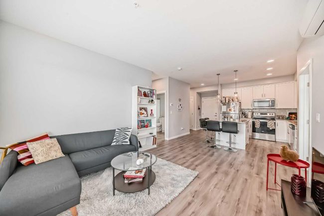 103 - 150 Shawnee Square Sw, Home with 2 bedrooms, 2 bathrooms and 1 parking in Calgary AB | Image 16