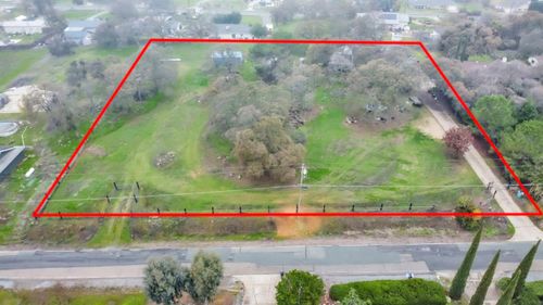 5688 Cox Dr, Valley Springs, CA, 95252-9550 | Card Image