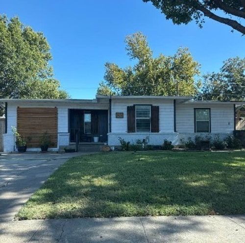 1524 Hilltop Dr, Garland, TX, 75042-8411 | Card Image