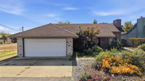 3182 Claremont Dr, Oroville, CA, 95966-6807 | Card Image