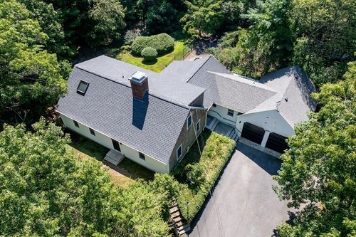 86 Plymouth St, Carver, MA, 02330-1036 | Card Image