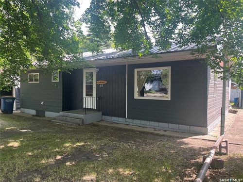 58 2nd St Sw, Wadena, SK, S0A4J0 | Card Image