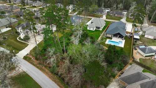 552 Stephen F Austin Dr, Conroe, TX, 77302-1201 | Card Image