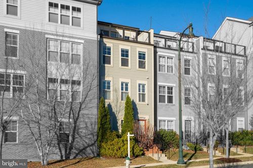 22704 Cabin Branch Ave, CLARKSBURG, MD, 20871-3465 | Card Image