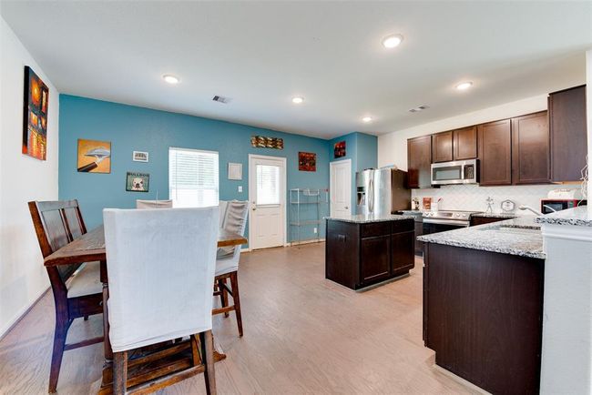 438 Dorsal Way, House other with 4 bedrooms, 3 bathrooms and 3 parking in Crosby TX | Image 7