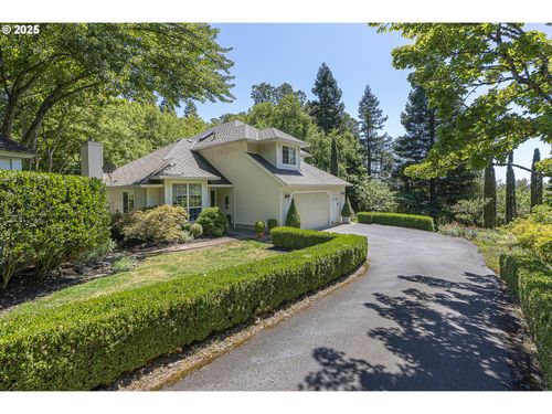 2770 Ne Roberts Ln, Newberg, OR, 97132-9583 | Card Image