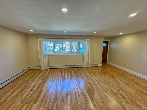 1-203-30 28th Avenue, New York, NY, 11360 | Card Image