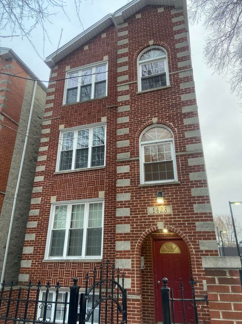 apt-2-1423 W Cortez St, Chicago, IL, 60642-7789 | Card Image