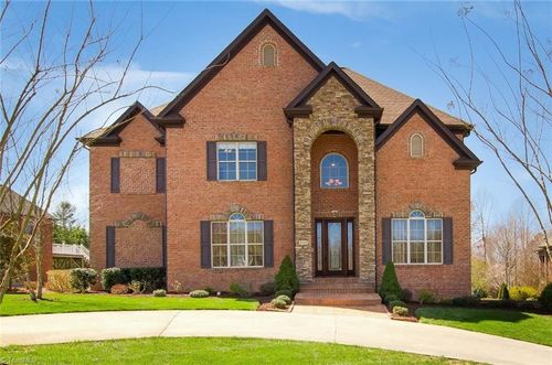 2172 Cherrywood Dr, Clemmons, NC, 27012-9388 | Card Image