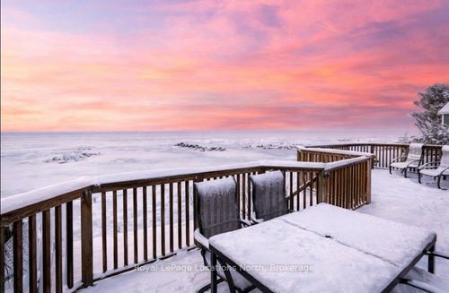 46 William Ave, Wasaga Beach, ON, L9Z2X3 | Card Image