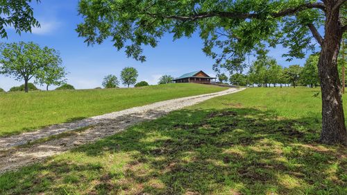 3078 Admire Rd, Nocona, TX, 76255-6367 | Card Image