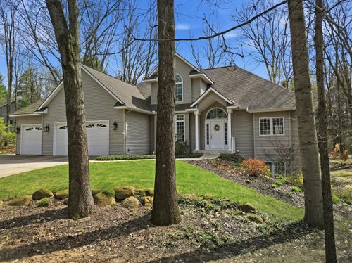 5859 Dix Dr, Belmont, MI, 49306-9059 | Card Image