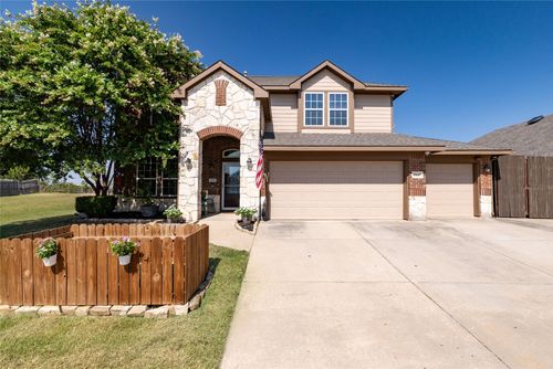 15647 Gatehouse Dr, Roanoke, TX, 76262-6379 | Card Image