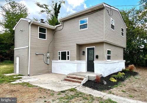 516 10th Ave, LINDENWOLD, NJ, 08021-3718 | Card Image