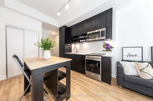 ph9-135 E Liberty St, Toronto, ON, M6K0G7 | Card Image