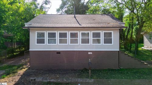 33 Ross Street, Greenville, SC, 29611-4760 | Card Image