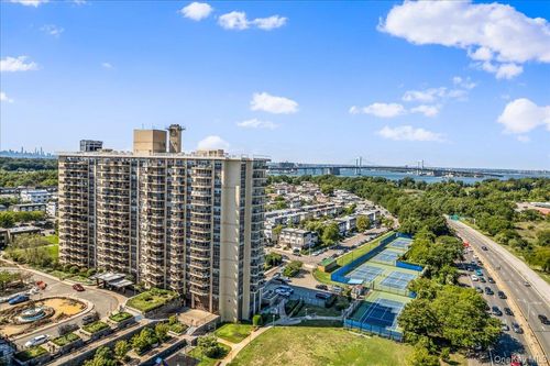 apt-9l-17-85 215th St, Bayside, NY, 11360-1716 | Card Image