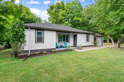 2610 32nd St Se, Kentwood, MI, 49512-1731 | Card Image