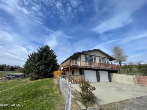 1602 Stein Rd, Yakima, WA, 98908-8729 | Card Image