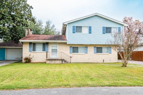 31 Pecan Ave, Harahan, LA, 70123-5011 | Card Image