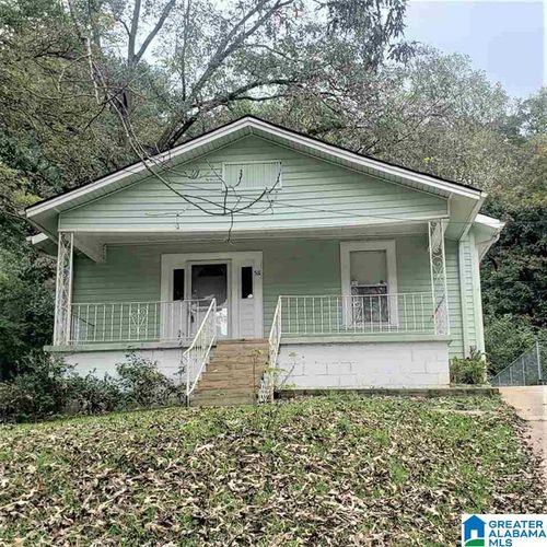 511 12th St, MIDFIELD, AL, 35228-2420 | Card Image