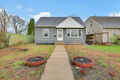 4942 Penn Ave N, Minneapolis, MN, 55430-3714 | Card Image