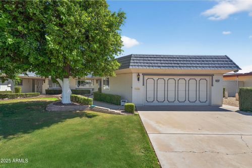 10533 W Hutton Dr, Sun City, AZ, 85351-1134 | Card Image