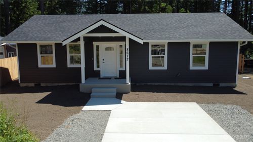 8672 Bell Ct, Maple Falls, WA, 98266-8230 | Card Image