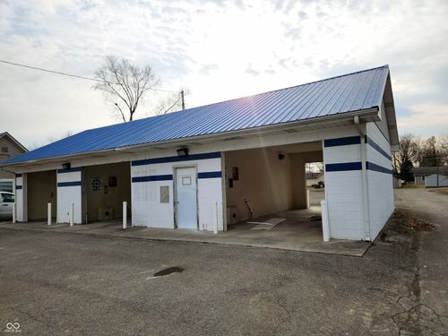 295 S Main St, Farmland, IN, 47340-9428 | Card Image