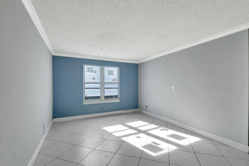 23-2301 N Congress Ave, Boynton Beach, FL, 33426-8605 | Card Image