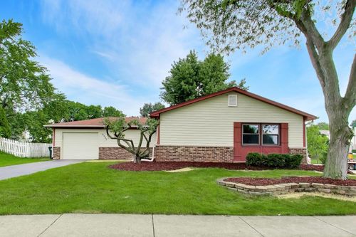 4585 Brigantine Ln, Hoffman Estates, IL, 60192-1132 | Card Image