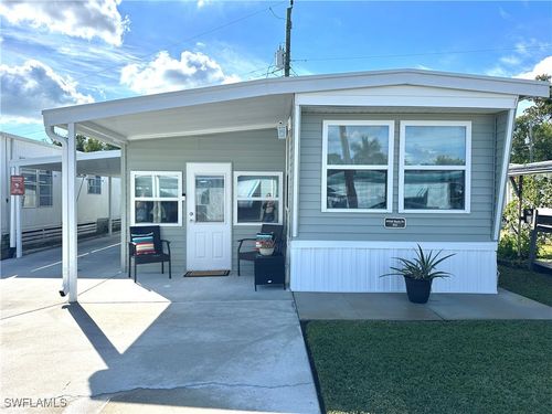 20540 Basin Dr, ESTERO, FL, 33928-2635 | Card Image