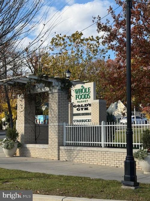 4638 Woodberry St, RIVERDALE, MD, 20737-1066 | Card Image