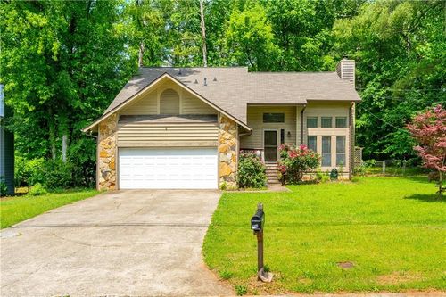 1131 Bailing Dr, Lawrenceville, GA, 30043-5293 | Card Image