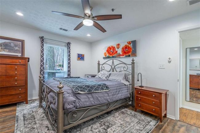 1901 Cumberland Ct Se, Condo with 2 bedrooms, 2 bathrooms and null parking in Smyrna GA | Image 5
