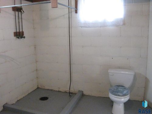 707 E 6th St Street, Dell Rapids, SD, 57022 | Card Image